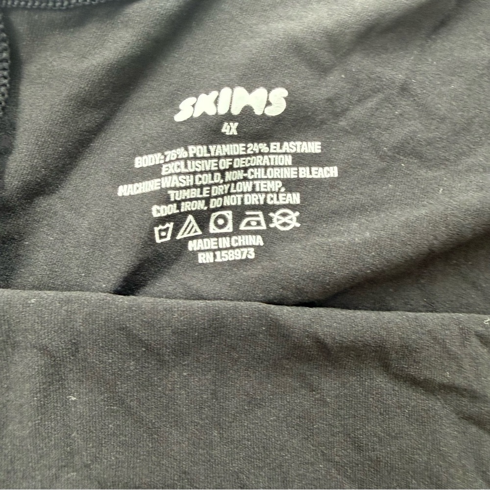 SKIMS Fits Everybody Slip Dress in Onyx Size 4X - Picture 3 of 3